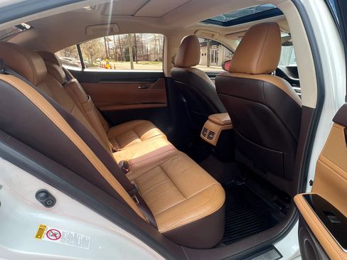 Used 2016 Lexus ES 350 image 29