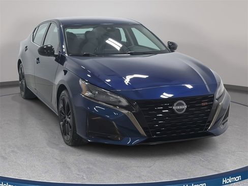 Used 2024 Nissan Altima 2.5 SR image 4