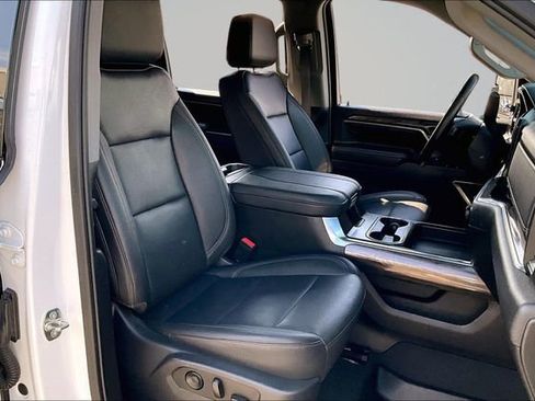 Used 2024 Chevrolet Silverado 2500 LTZ w/ LTZ Plus Package image 29