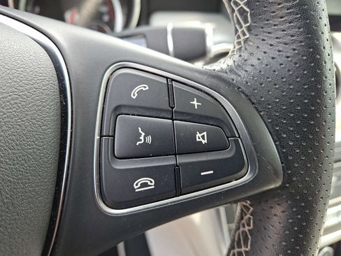 Used 2018 Mercedes-Benz GLA 250 4MATIC image 24