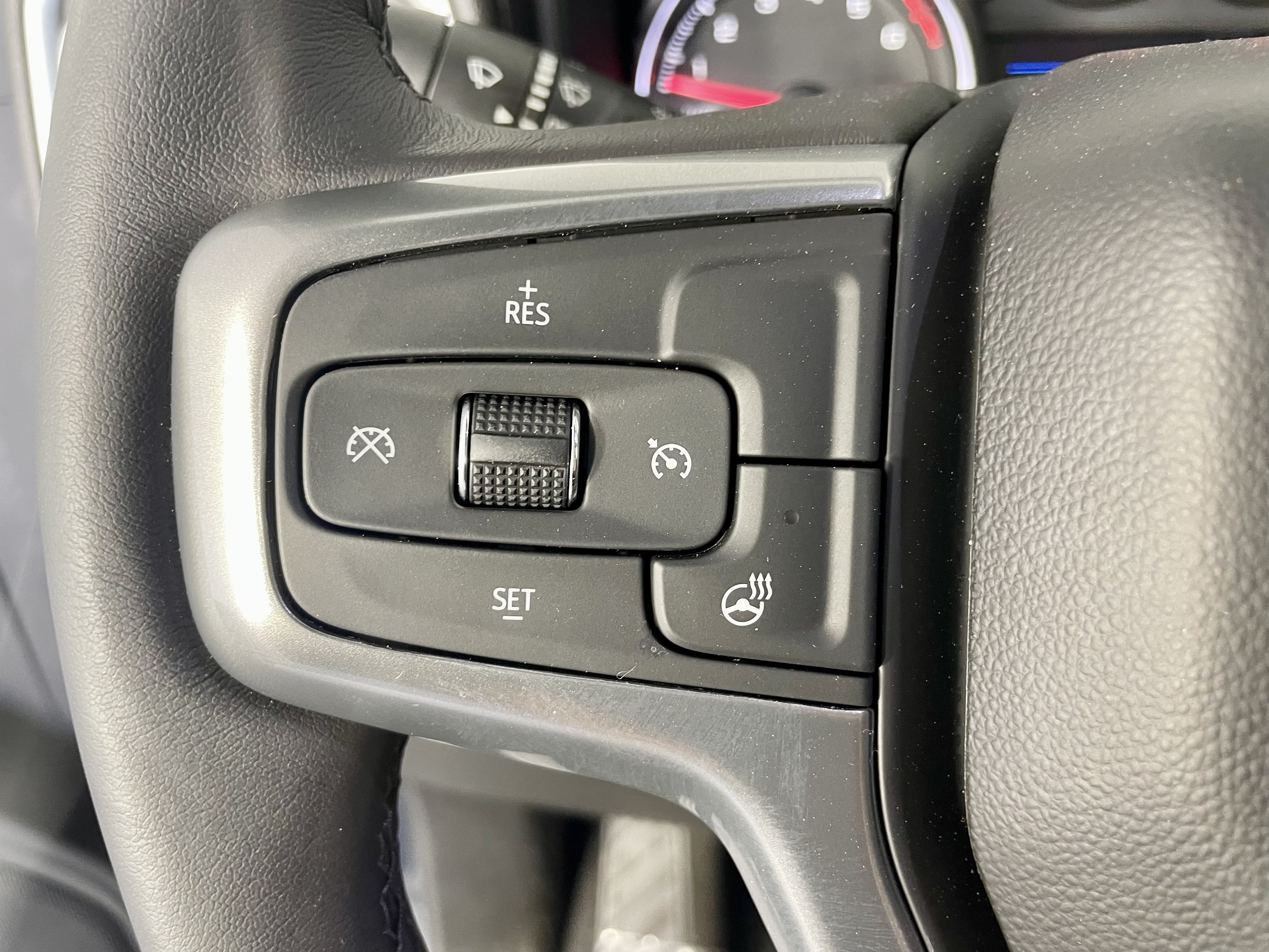 Used 2022 Chevrolet Silverado 1500 RST AWD/4WD image 13