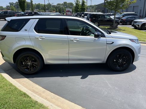 Used 2025 Land Rover Discovery Sport S AWD/4WD image 8