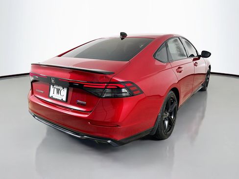 Used 2024 Honda Accord Sport image 5