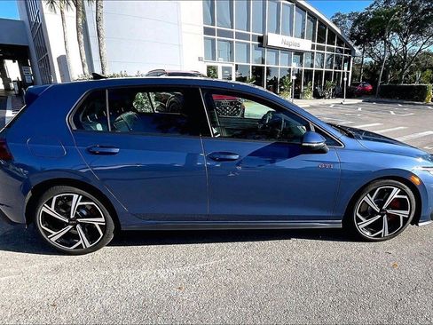 New 2026 Volkswagen GTI SE image 4