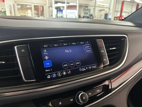 Used 2024 Buick Enclave Essence w/ Sport Touring Edition FWD image 21