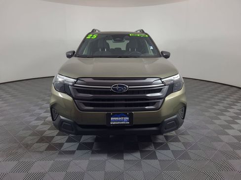 Used 2025 Subaru Forester Premium w/ Convenience Package #1 image 8