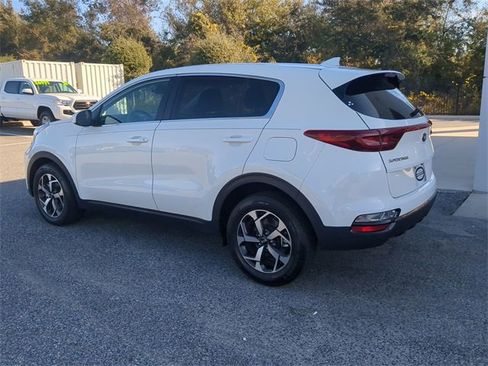 Used 2020 Kia Sportage LX image 6