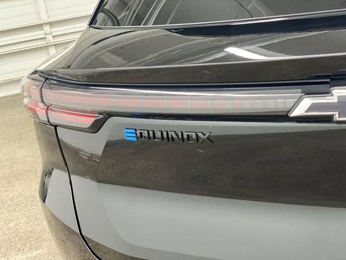 Used 2024 Chevrolet Equinox EV RS image 10