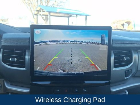 Used 2024 Ford Expedition Max XLT image 18