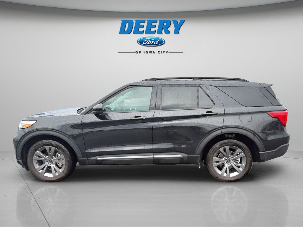 Certified 2024 Ford Explorer XLT w/ Equipment Group 202A AWD/4WD image 6