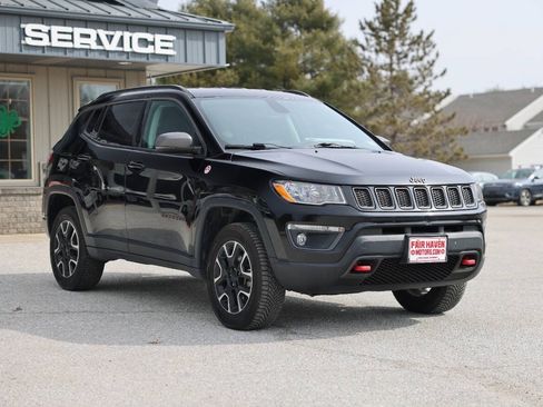 Used 2020 Jeep Compass Trailhawk AWD/4WD image 7