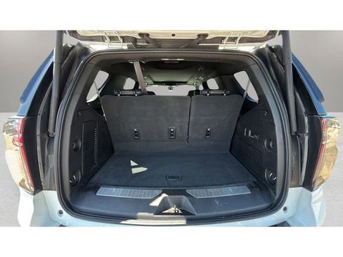 Used 2023 Chevrolet Tahoe High Country image 32