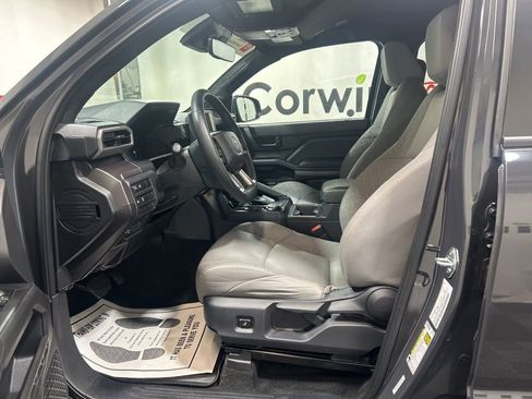 Used 2025 Toyota Tacoma SR5 image 22