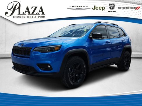 Certified 2022 Jeep Cherokee Latitude AWD/4WD image 1