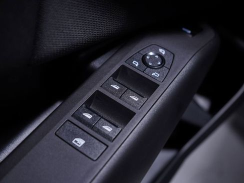 Used 2025 BMW X3 xDrive30i w/ Convenience Package image 12