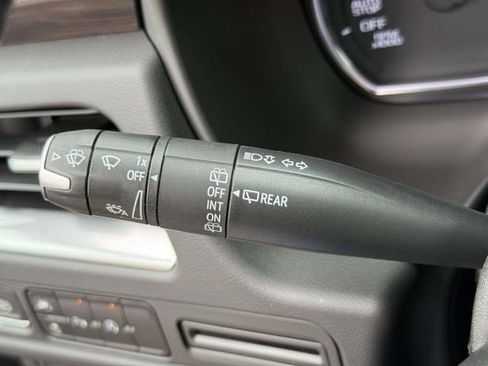 Used 2023 Chevrolet Suburban LS image 9