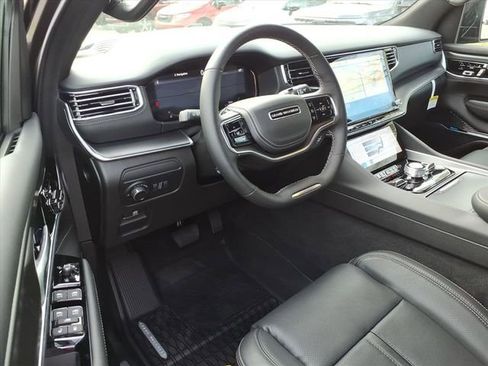 New 2026 Jeep Grand Wagoneer L Summit AWD/4WD image 17