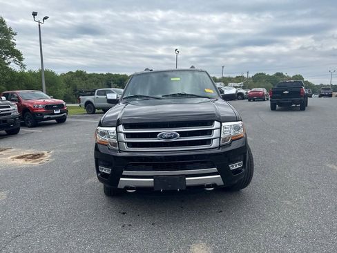Used 2017 Ford Expedition Platinum AWD/4WD image 2