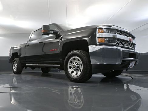 Used 2019 Chevrolet Silverado 2500 W/T w/ WT Convenience Package image 45