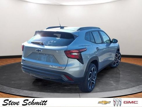 New 2026 Chevrolet Trax RS w/ Sunroof Package FWD image 23