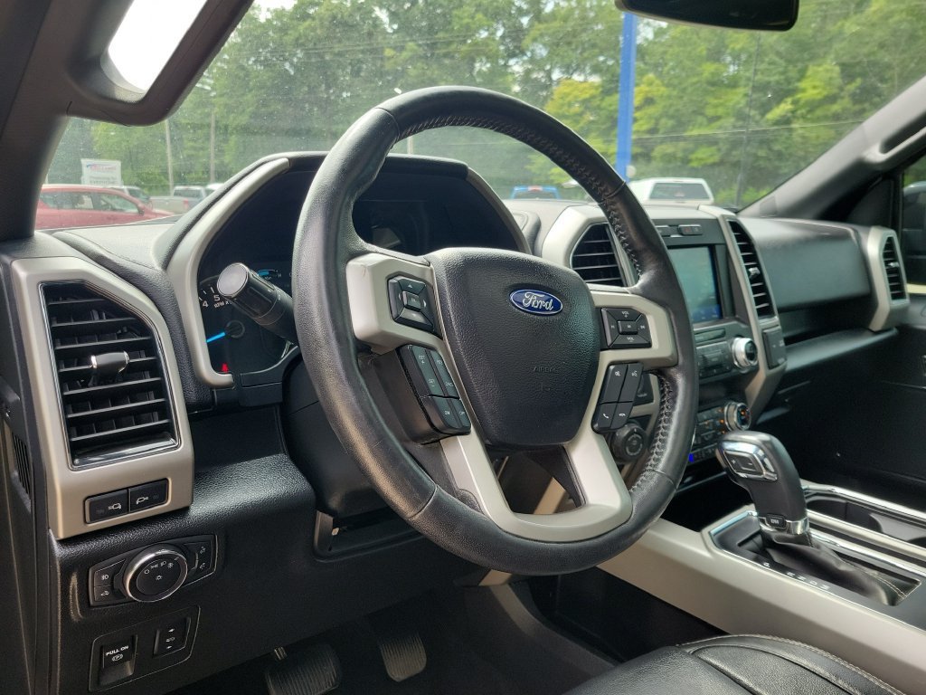 Used 2019 Ford F150 Lariat w/ Equipment Group 502A Luxury AWD/4WD image 22
