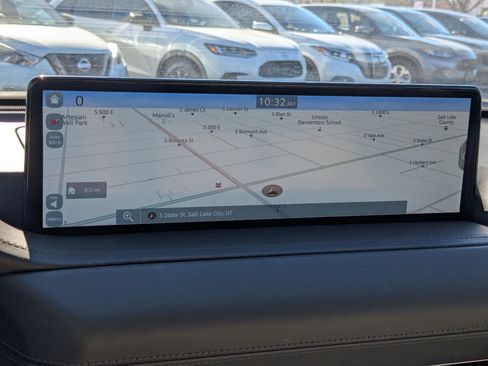 Used 2021 Genesis GV80 2.5T AWD/4WD image 25