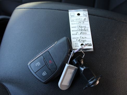 Used 2023 Chevrolet Colorado Trail Boss w/ Advanced Trailering Package image 27