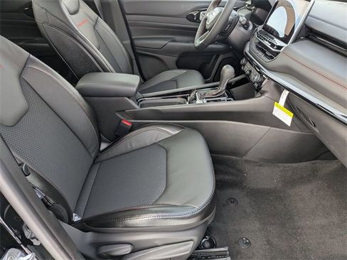 New 2026 Jeep Compass Trailhawk w/ Sun, Sound & Navigation Group image 32