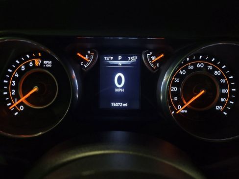 Used 2018 Jeep Wrangler Unlimited Sport AWD/4WD image 23