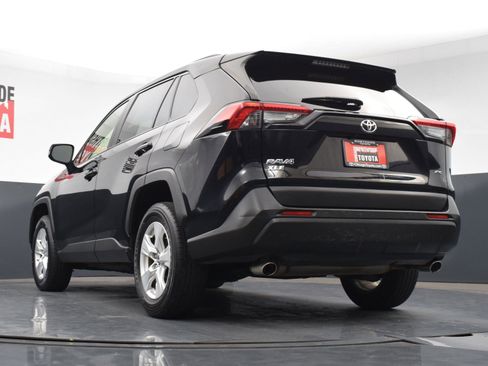 Used 2019 Toyota RAV4 XLE image 27