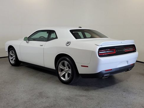 Used 2022 Dodge Challenger SXT RWD image 5