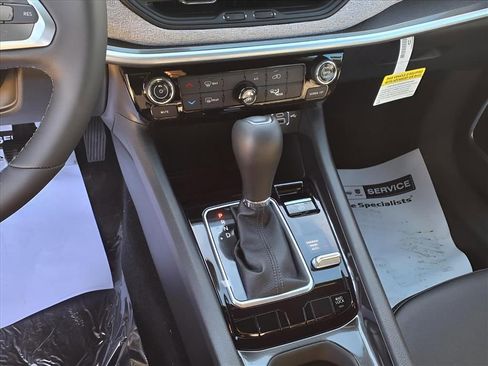 New 2026 Jeep Compass Latitude image 7