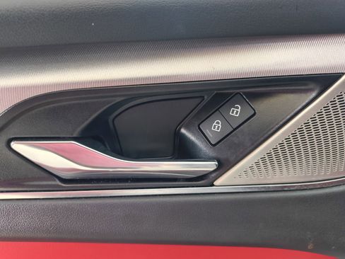 Used 2023 Jaguar F-PACE R-Dynamic S image 11