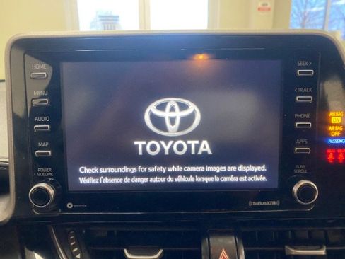 Used 2020 Toyota C-HR LE image 26