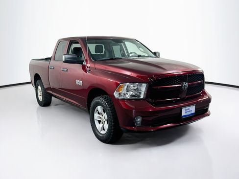 Used 2018 RAM 1500 Express AWD/4WD image 3