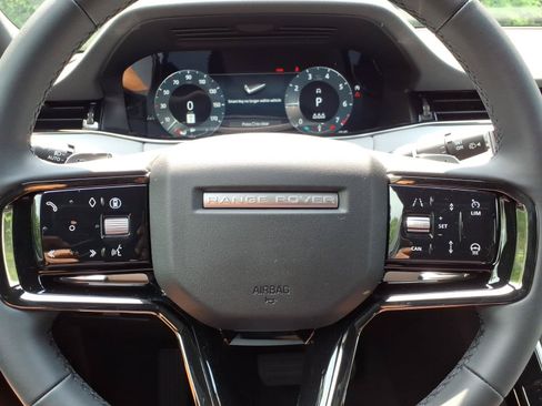 New 2026 Land Rover Range Rover Evoque S AWD/4WD image 11