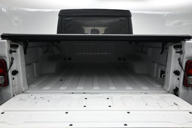 Used 2021 Jeep Gladiator Sport AWD/4WD image 18