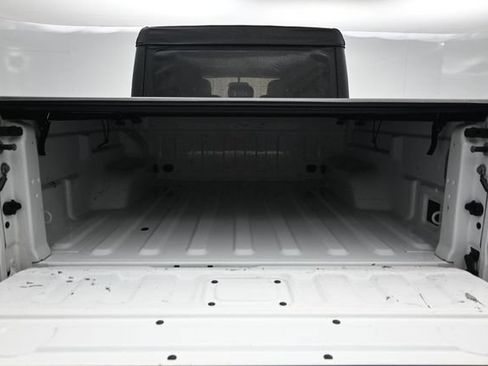 Used 2021 Jeep Gladiator Sport AWD/4WD image 18