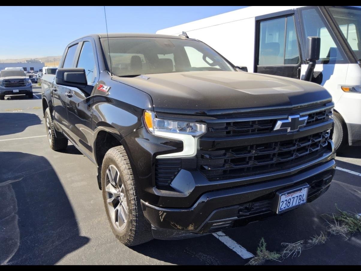 Used 2024 Chevrolet Silverado 1500 RST w/ Z71 Off-Road Package AWD/4WD image 13