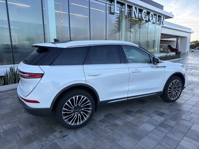 Used 2022 Lincoln Corsair Reserve FWD image 2