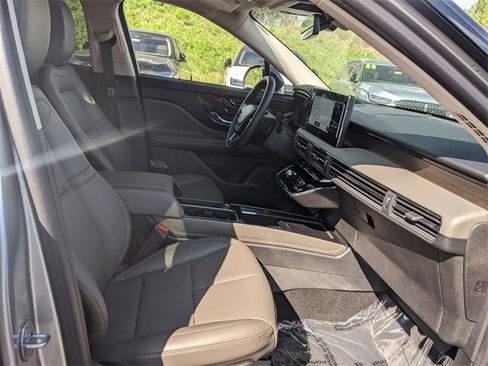 New 2024 Lincoln Corsair Reserve w/ Equipment Group 201A image 39