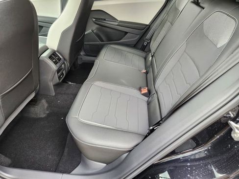 New 2025 Volkswagen Taos SE image 25