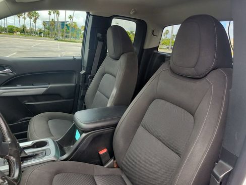 Used 2020 Chevrolet Colorado LT w/ Safety Package image 11