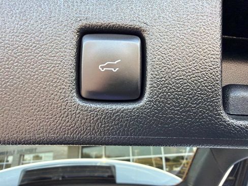 Used 2023 Ford Escape SE FWD image 14