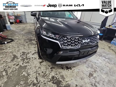 Used 2023 Kia Sorento S w/ Panoramic Sunroof Package AWD/4WD image 10