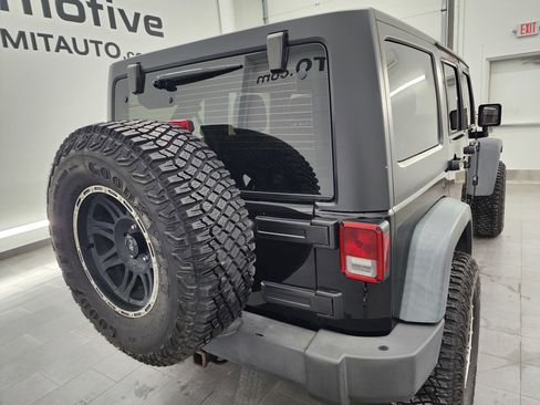 Used 2012 Jeep Wrangler Unlimited Sport image 4