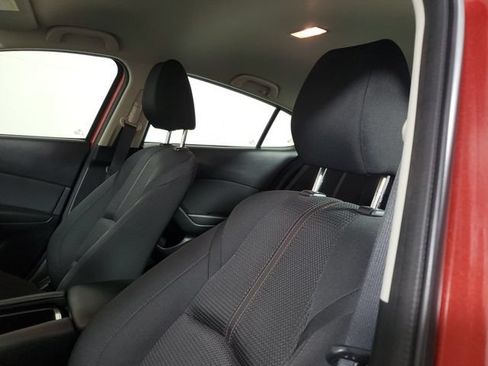 Used 2018 MAZDA MAZDA3 Sport w/ Preferred Equipment Package FWD image 22