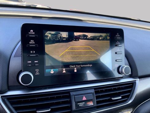 Used 2018 Honda Accord Sport image 23