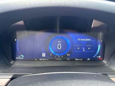 Used 2022 Ford Explorer Platinum w/ Equipment Group 601A AWD/4WD image 19