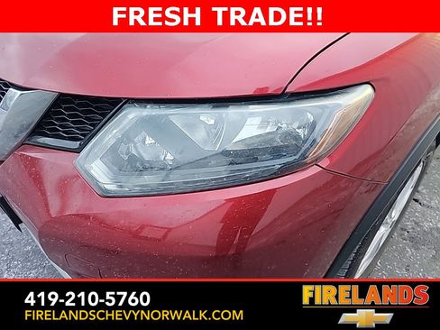 Used 2014 Nissan Rogue SV image 11